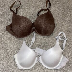 (2) 32B Victorias Secret Bras